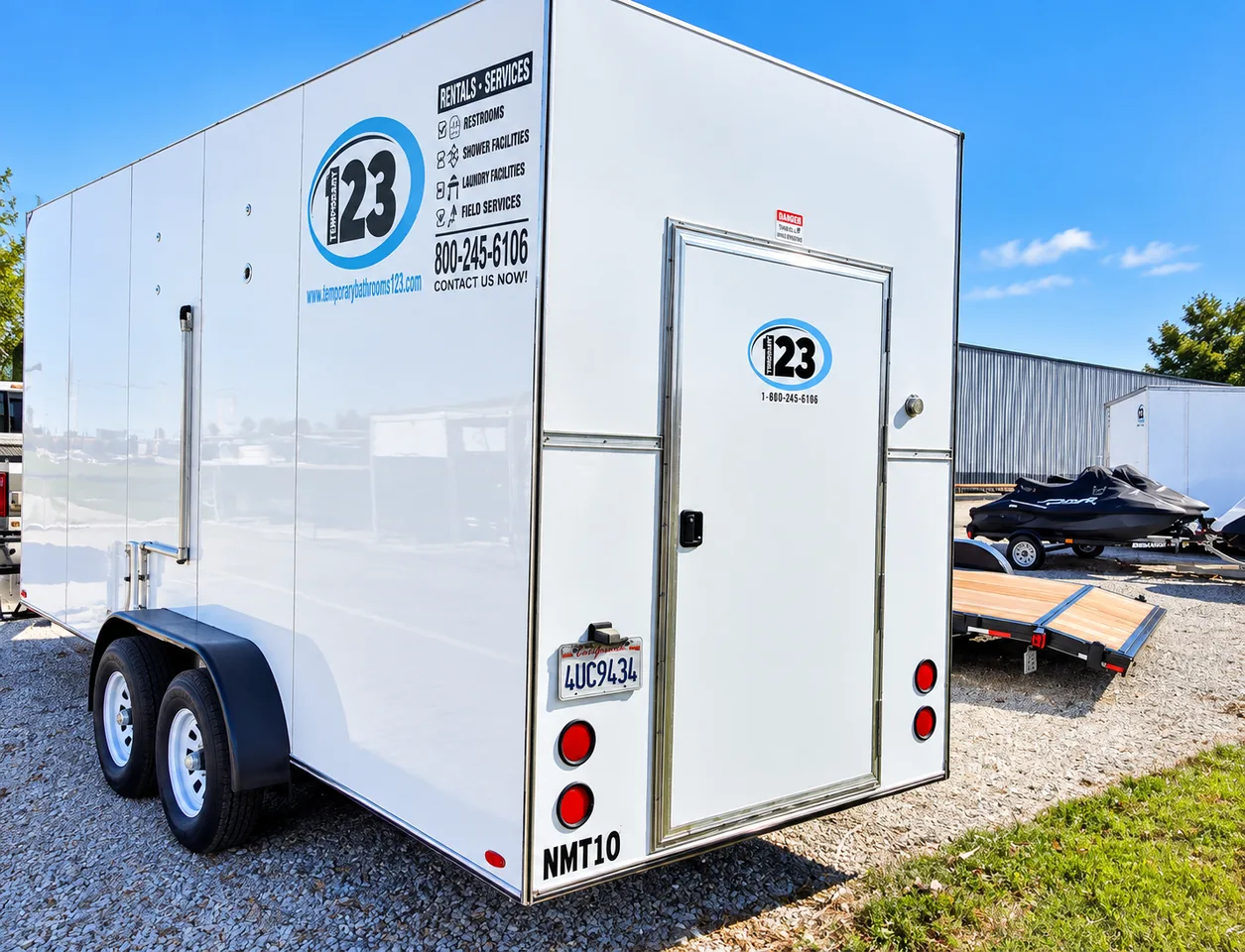 Exterior of a 20 ft portable refrigerated trailer